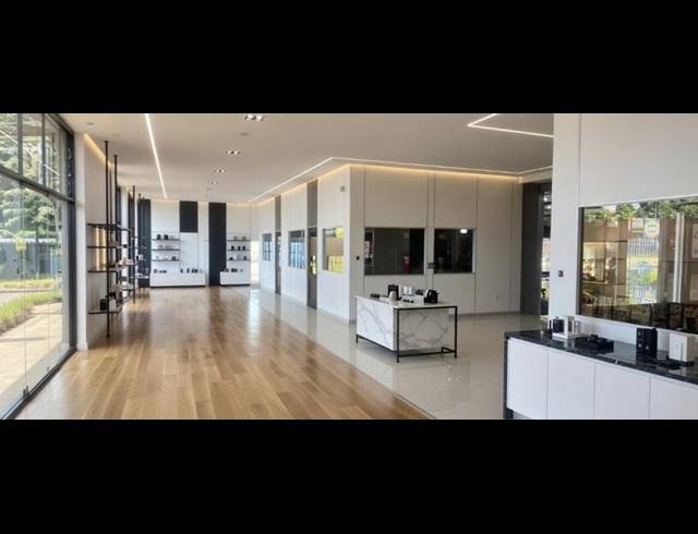 BUSINESS FOR SALE IN ROODEPOORT WEST